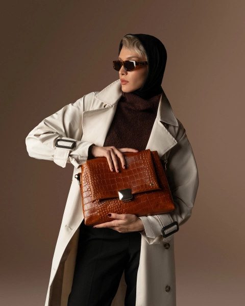 کیف دستی زنانه چرم طبیعی کد 2169 نمای دور